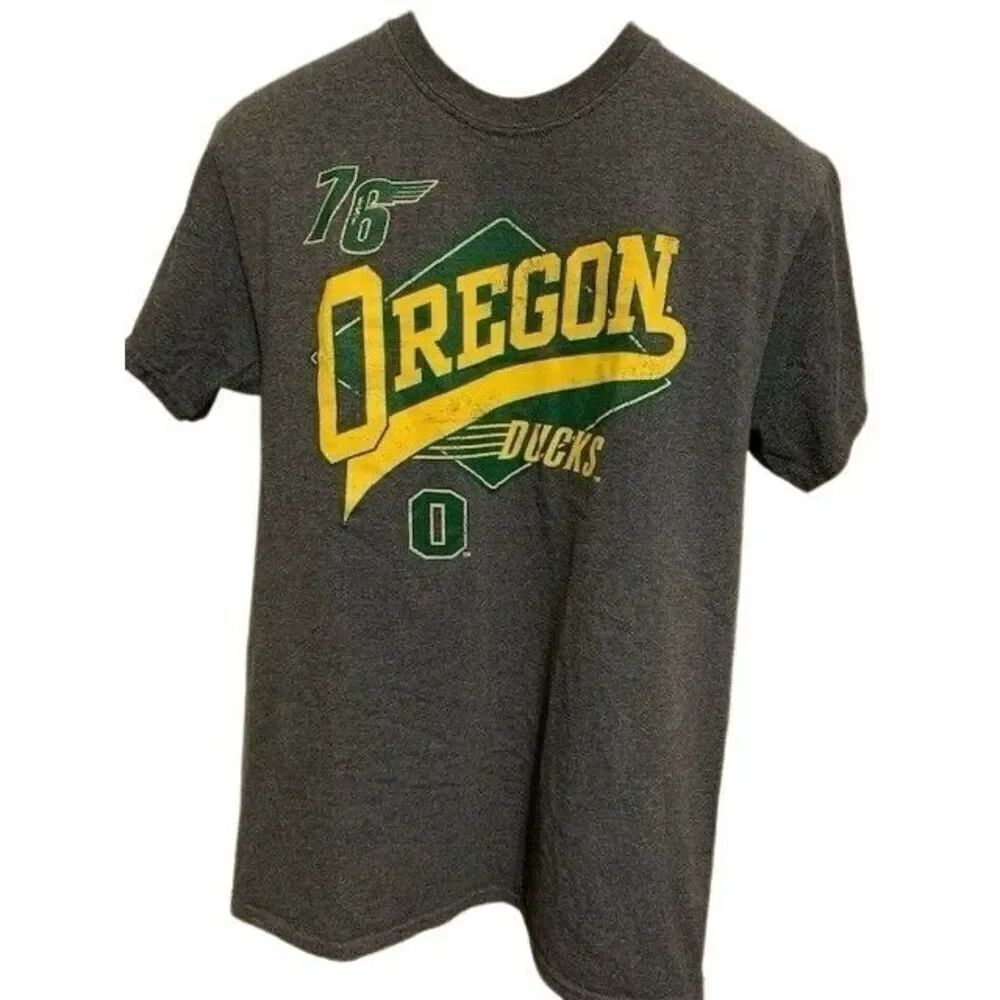 OREGON DUCKS EST. 76 SIZE MEDIUM T-SHIRT
